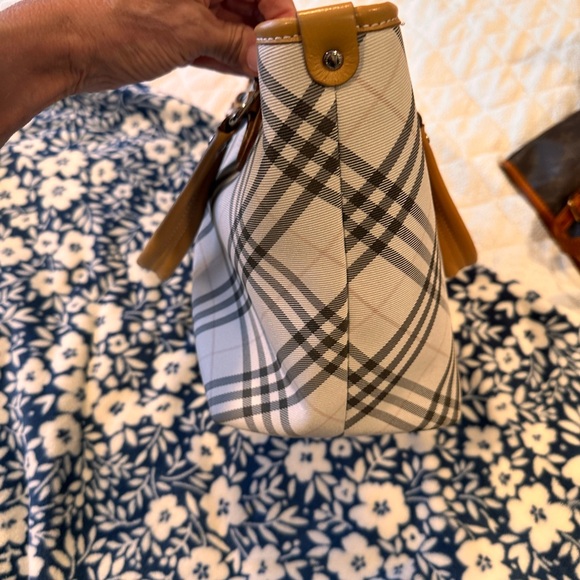 Burberry Beige and Brown Plaid Tote - Picture 6 of 11